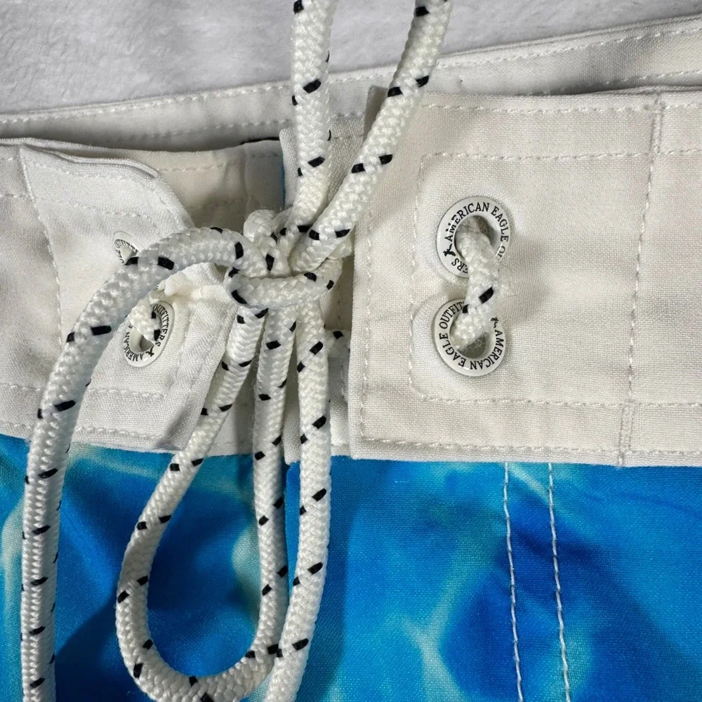 American Eagle Board‎ Shorts Mens Large Vibrant Blue Water Ripple Pool Print